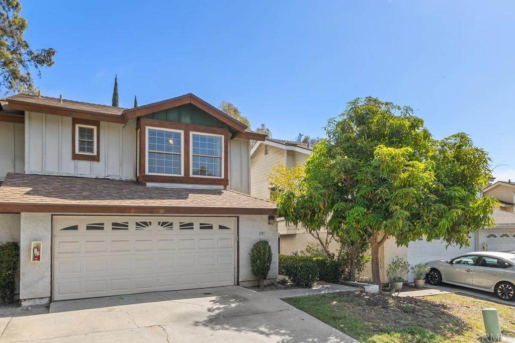 1135 Manzana Way - Photo 1
