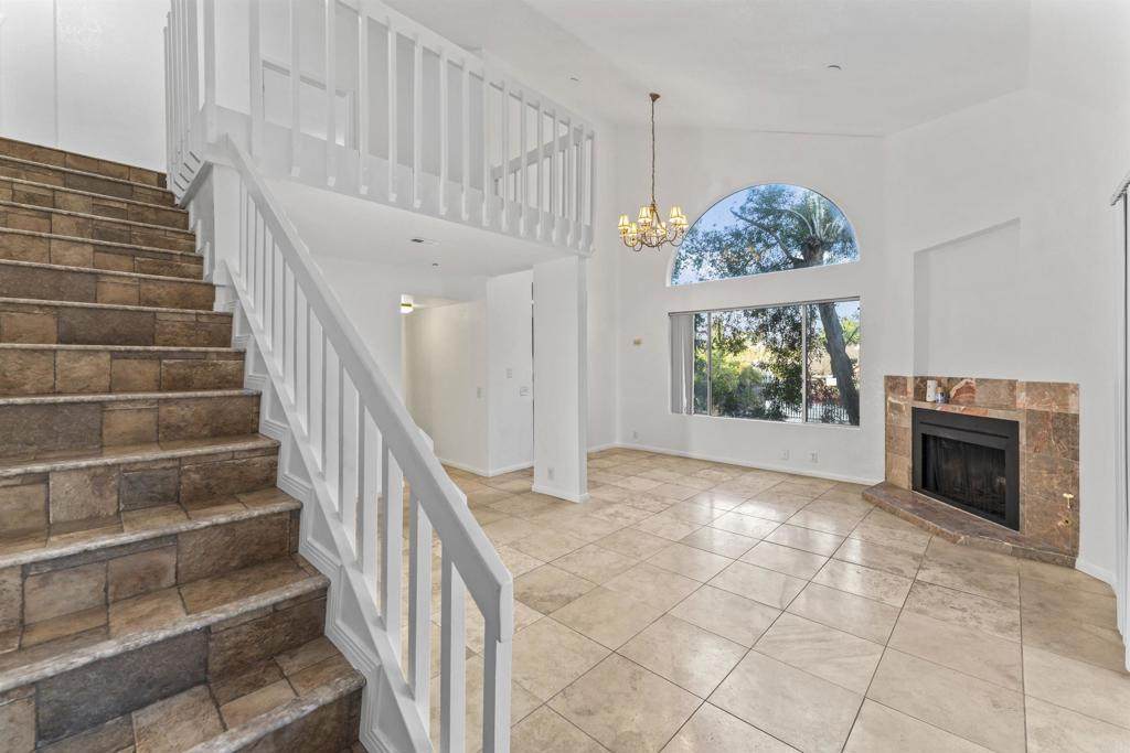 390 Madison Avenue - Photo 1