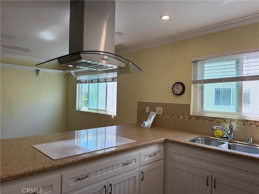 415 2nd - Photo 1