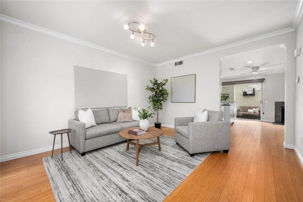 152 Greenmoor - Photo 1