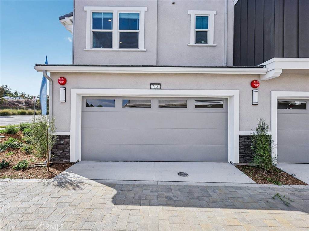 608 Lotus Drive - Photo 1