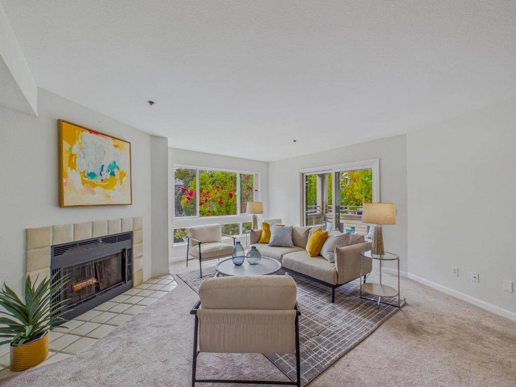 1271 Poplar Avenue - Photo 1