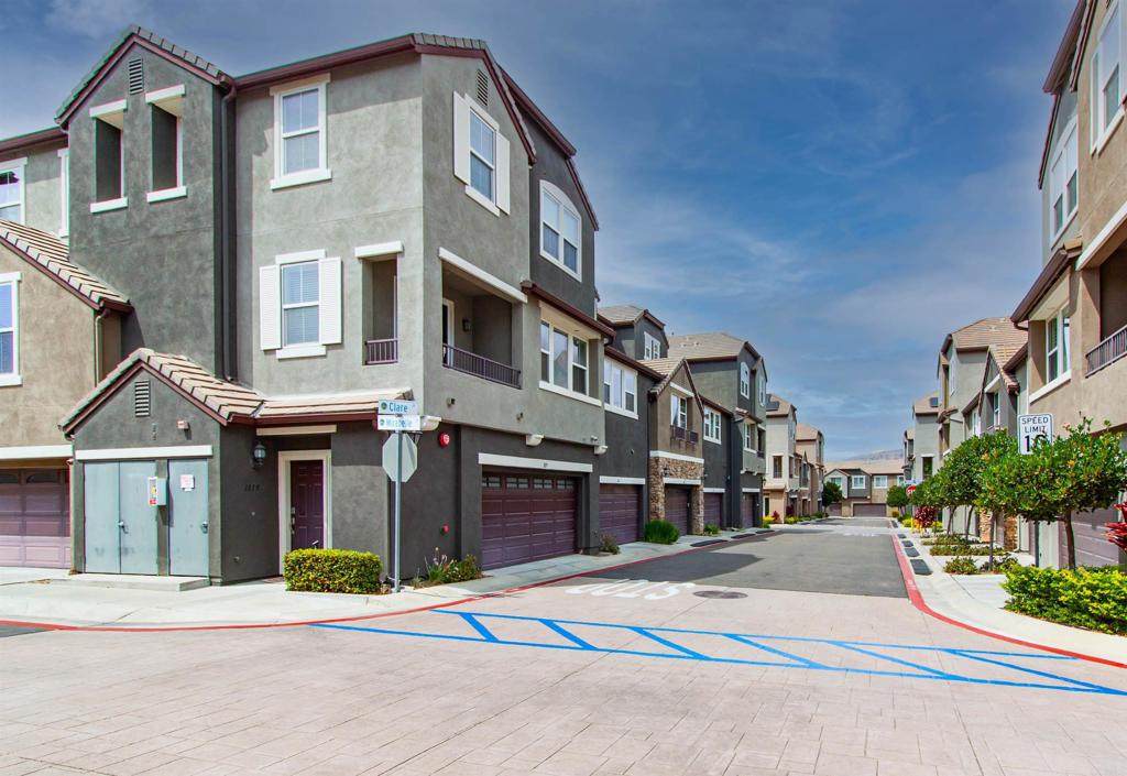 https://bt-photos.global.ssl.fastly.net/socal/orig_boomver_1_550189098-2.jpg
