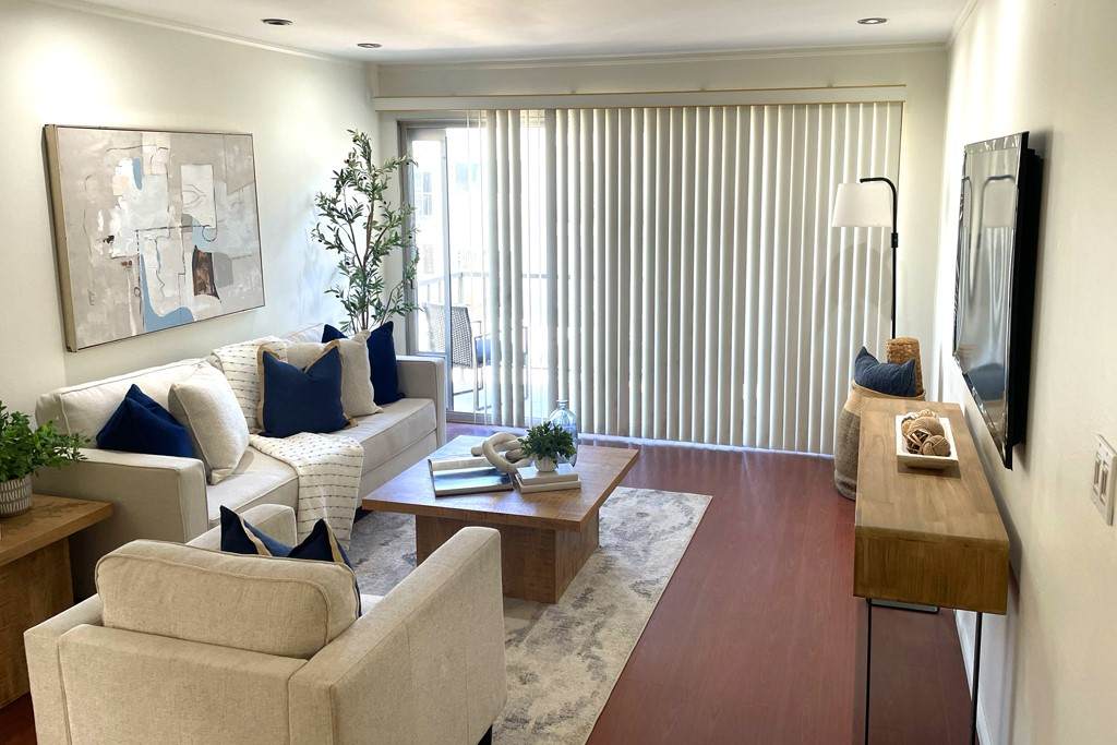https://bt-photos.global.ssl.fastly.net/socal/orig_boomver_2_550294441-2.jpg
