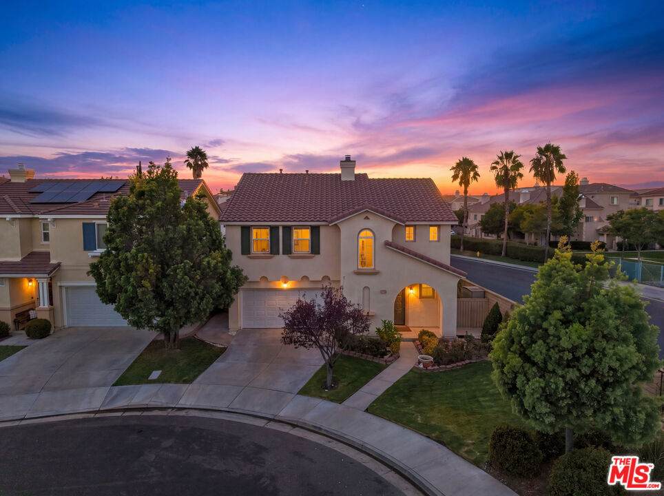 27259 Cloverhurst Place - Photo 1