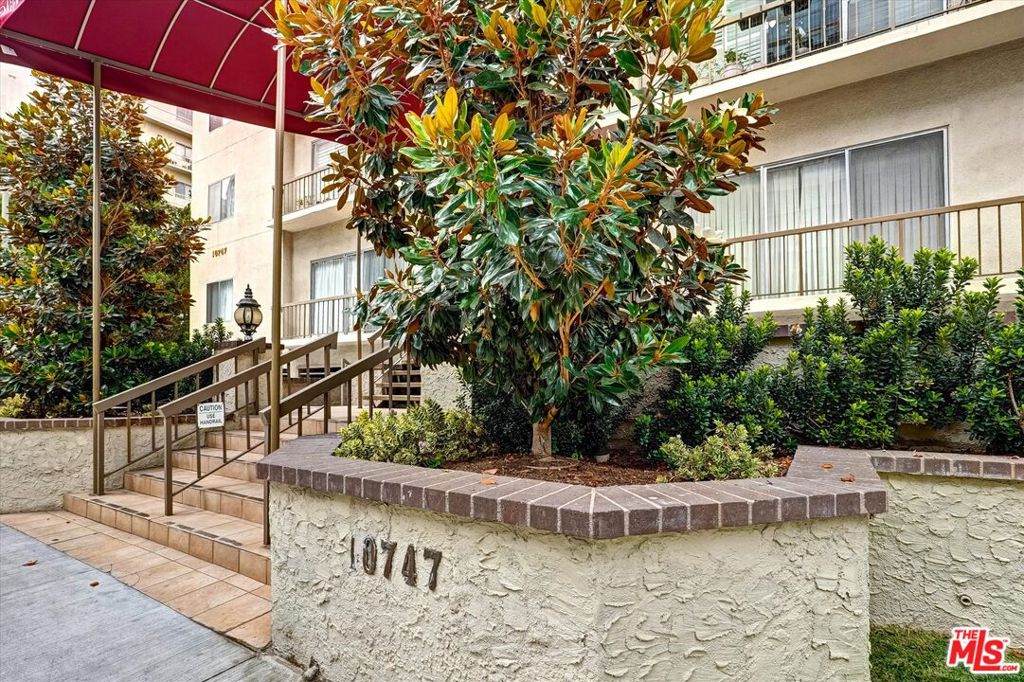 https://bt-photos.global.ssl.fastly.net/socal/orig_boomver_2_553709184-2.jpg