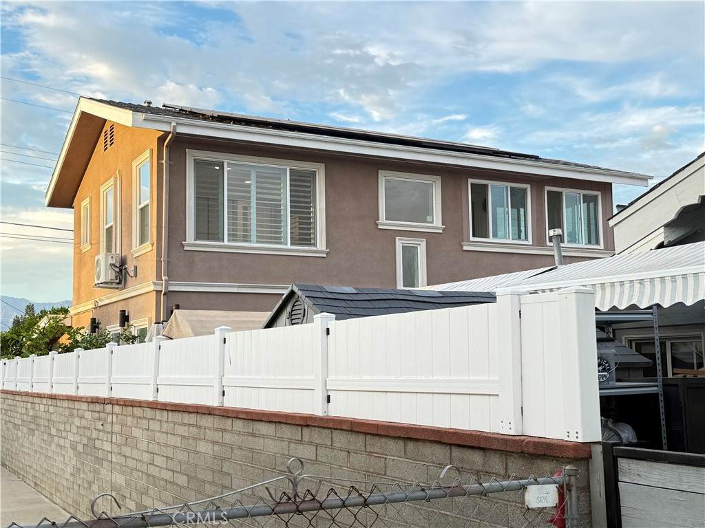 9109 Whitmore Street - Photo 1