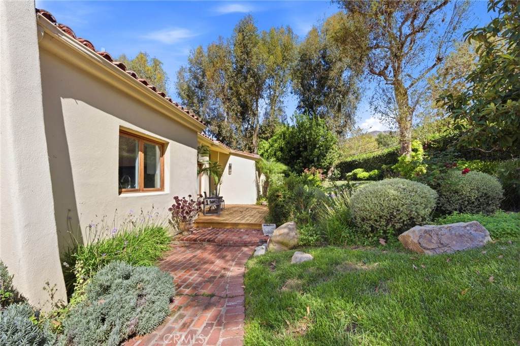 https://bt-photos.global.ssl.fastly.net/socal/orig_boomver_2_564642818-2.jpg