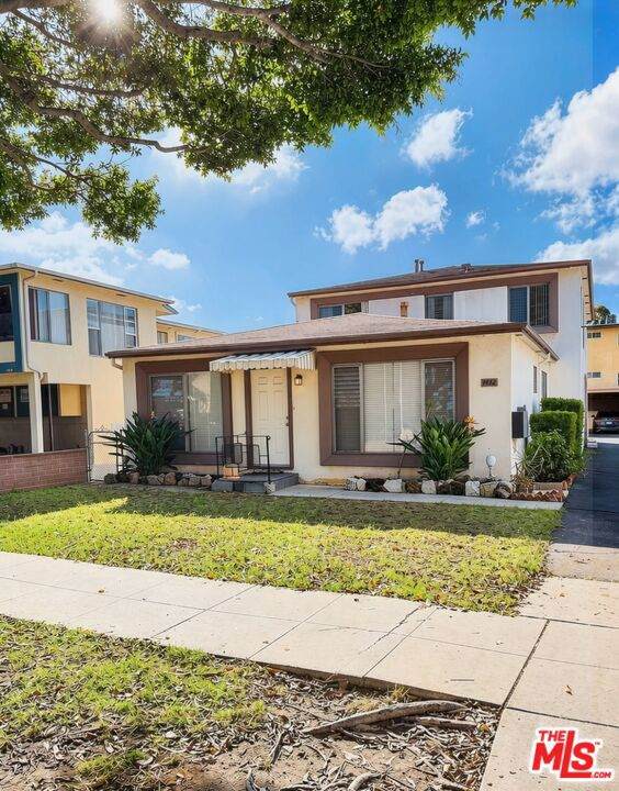 1412 Pearl Street - Photo 1