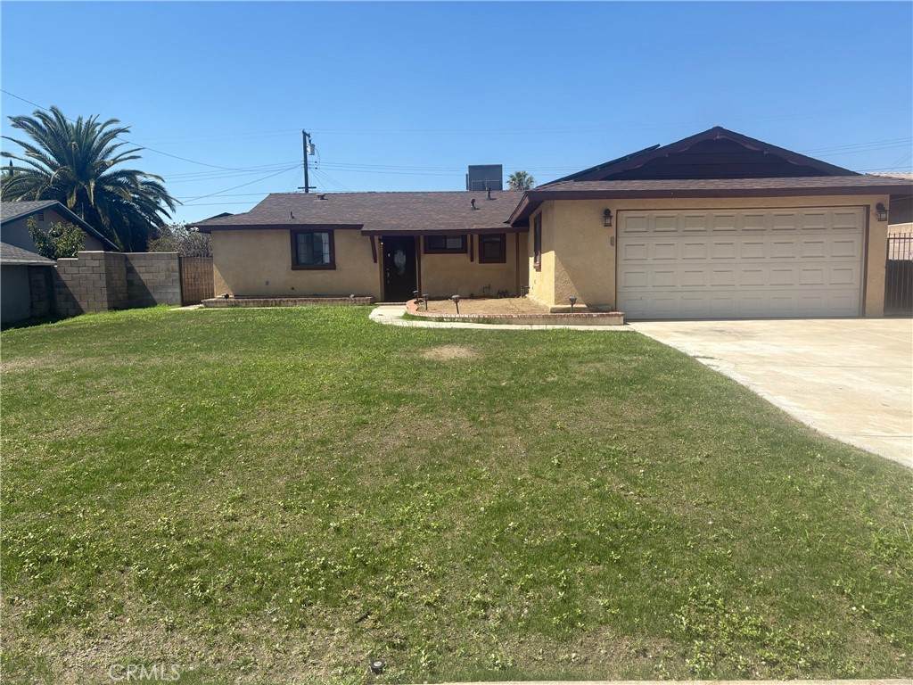 7936 Dumond - Photo 1