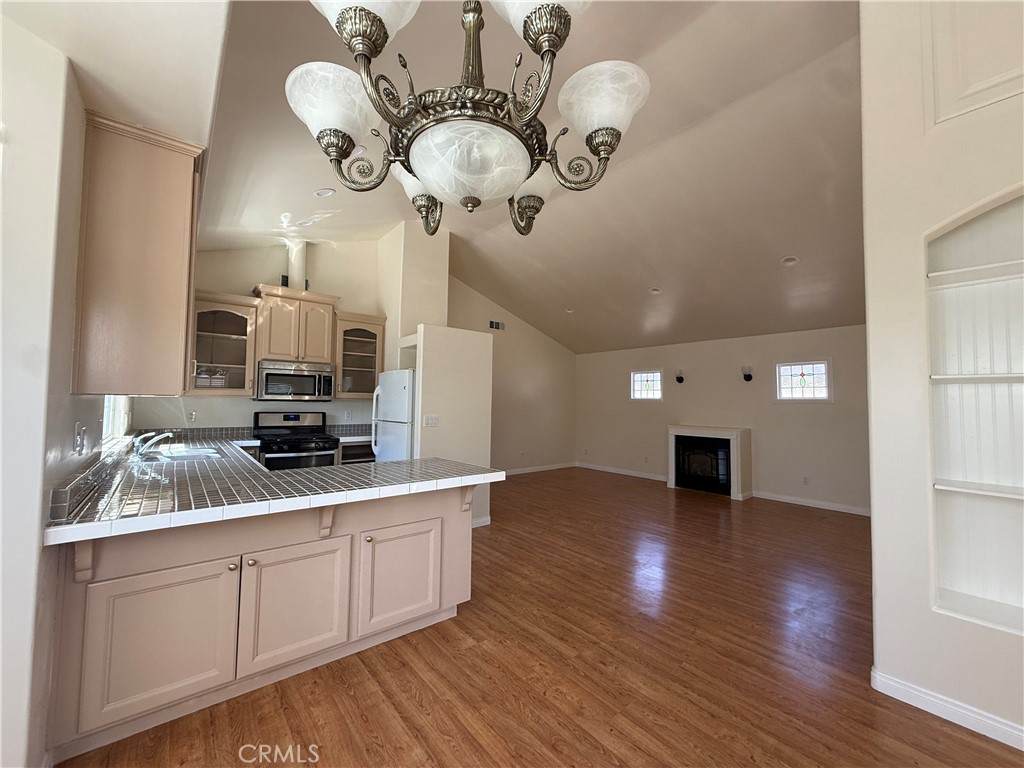 https://bt-photos.global.ssl.fastly.net/socal/orig_boomver_2_576373954-2.jpg
