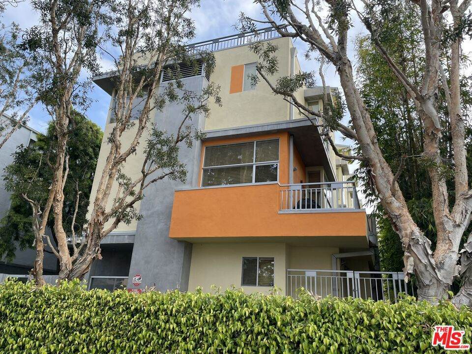 1327 14th Street - Photo 1