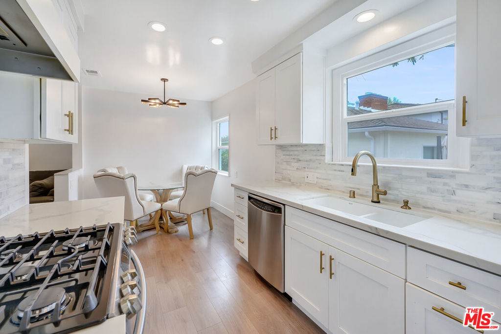149 Kenter Avenue - Photo 1