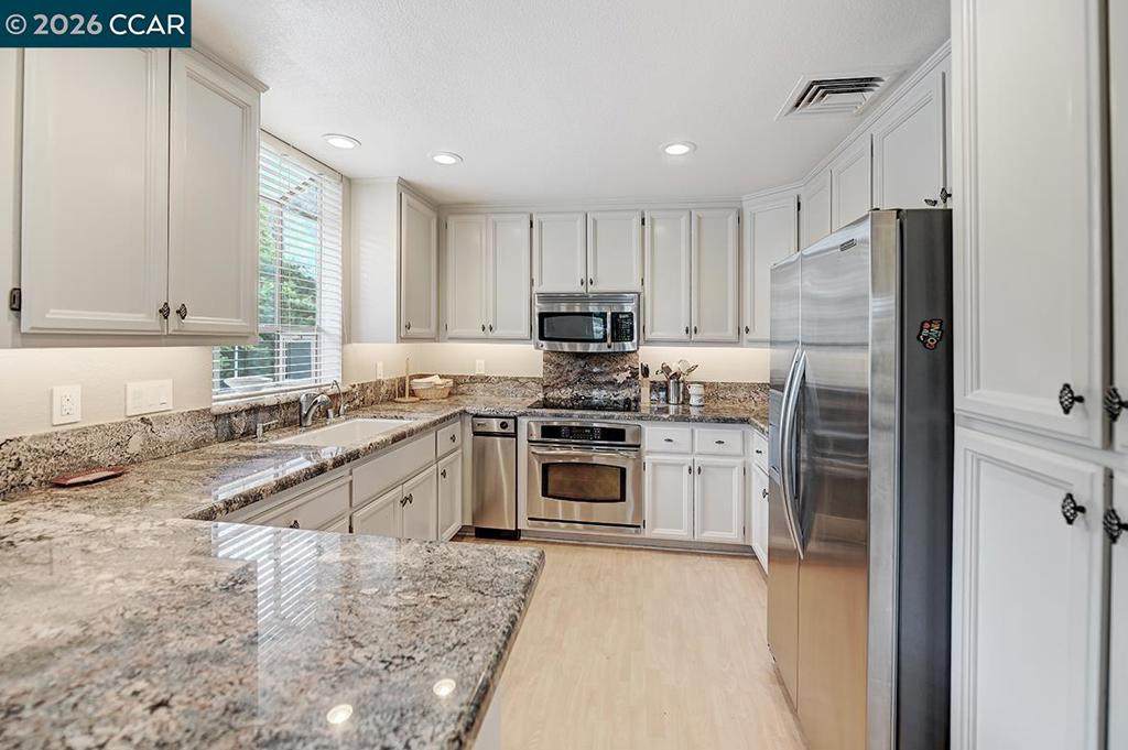 5910 Horsemans Canyon Dr - Photo 1