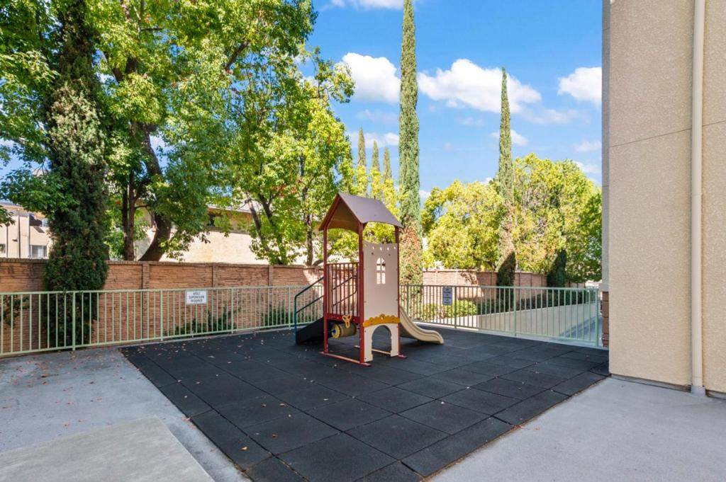 https://bt-photos.global.ssl.fastly.net/socal/orig_boomver_2_644911667-2.jpg