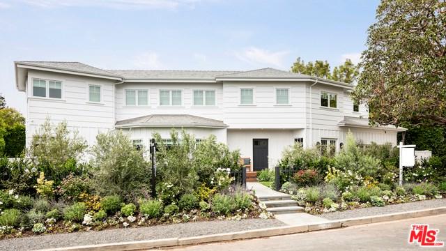 521 Amalfi Drive - Photo 1