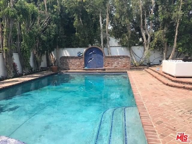 605 Rexford Drive - Photo 1