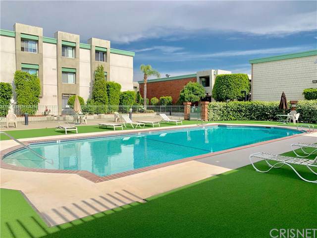 5301 Balboa Boulevard - Photo 1