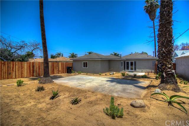 204 Olive Street - Photo 1