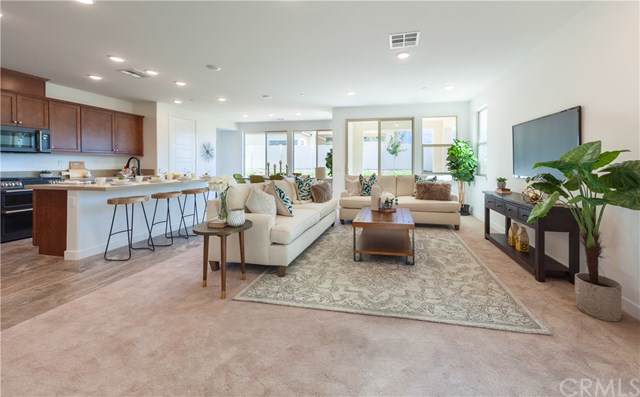 1556 Village Green Way - Photo 1