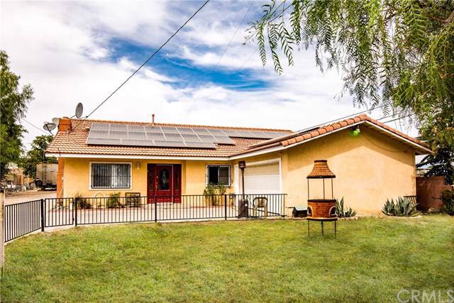 22492 San Jacinto Avenue - Photo 1