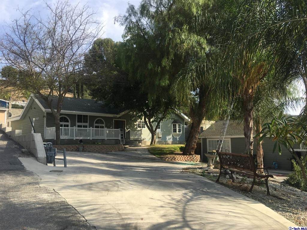 10324 Johanna Avenue - Photo 1