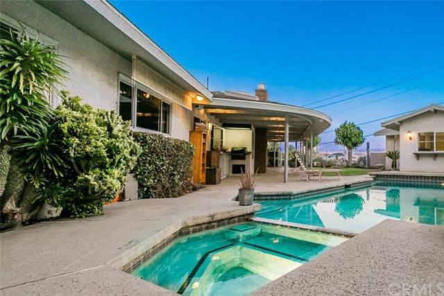31025 Sutherland Drive - Photo 1