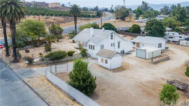 2081 Menlo Avenue - Photo 1
