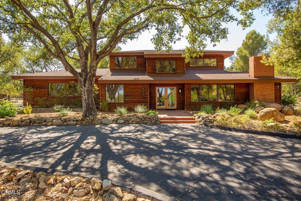 909 Del Oro Drive - Photo 1
