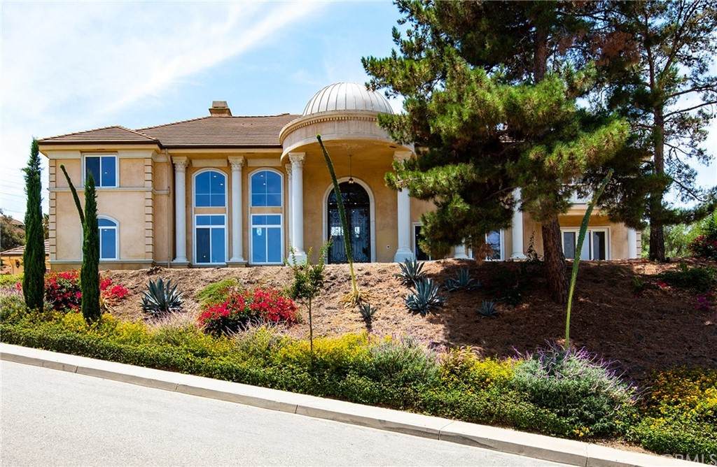 3373 Viewfield Avenue - Photo 1