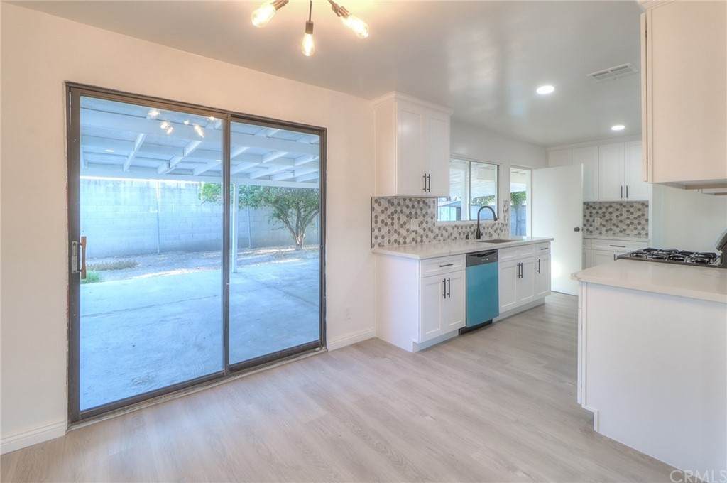 17910 Hurley Street - Photo 1