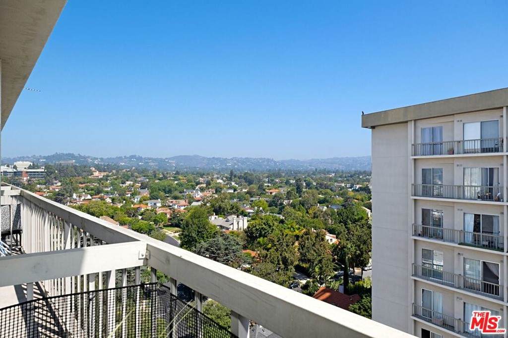 10751 Wilshire Boulevard - Photo 1