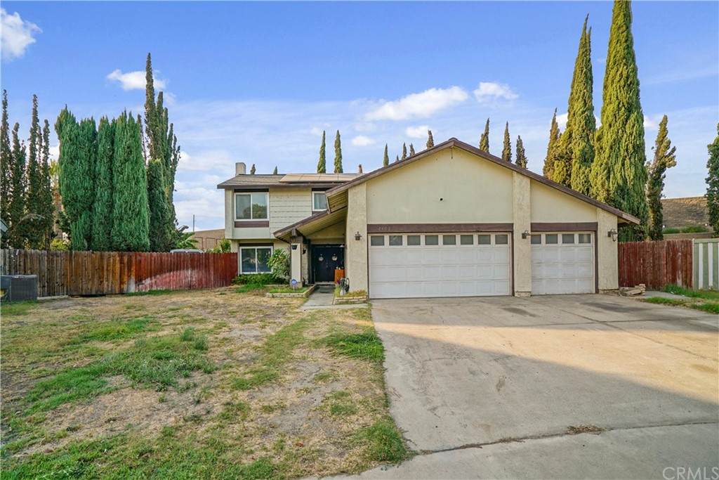 2402 Mildred Place - Photo 1