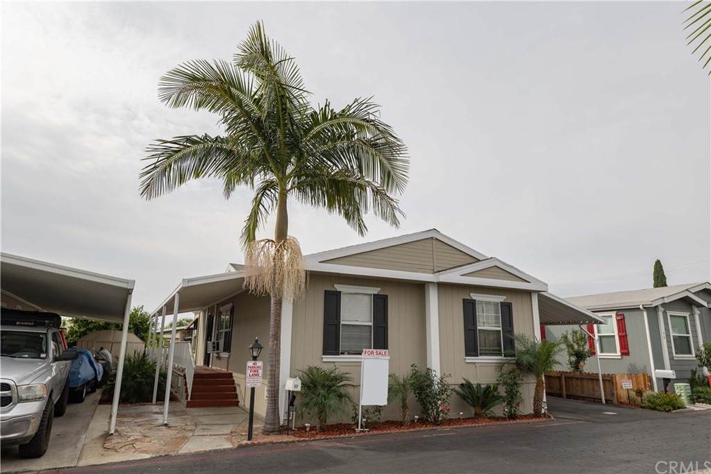 12861 West Street - Photo 1