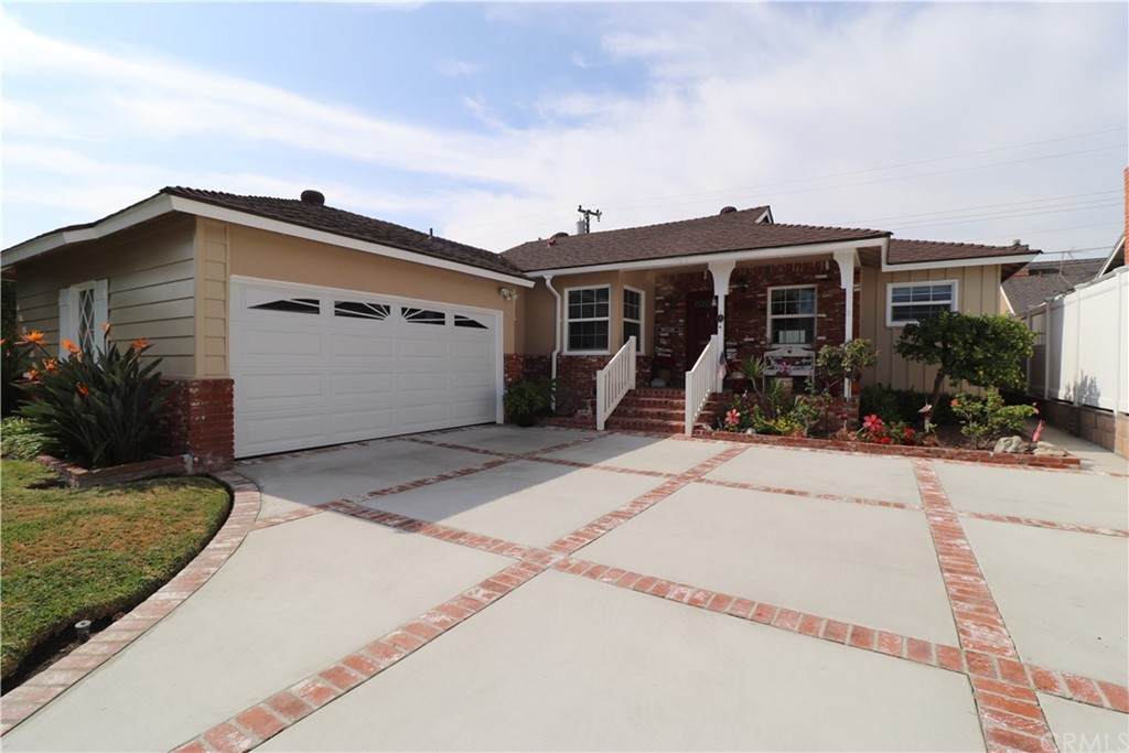 14327 Costa Mesa Drive - Photo 1