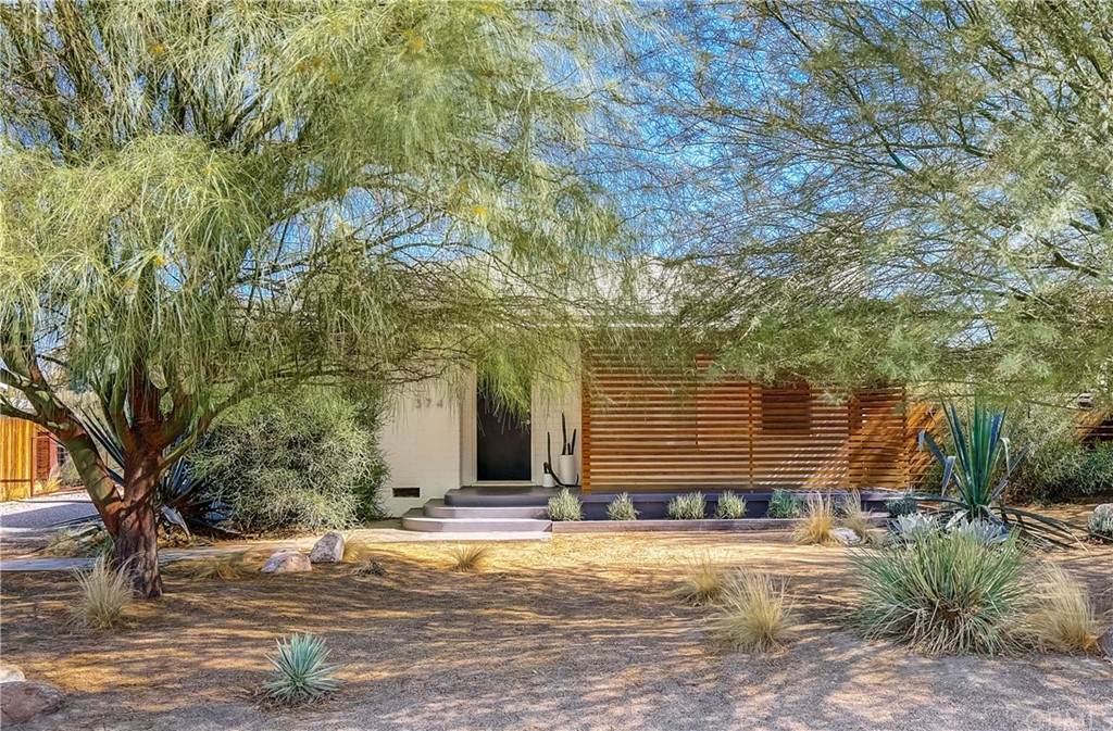 374 Terry Lane - Photo 1
