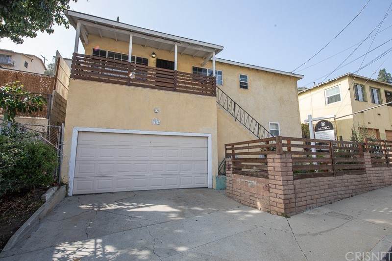 1077 Gage Avenue - Photo 1