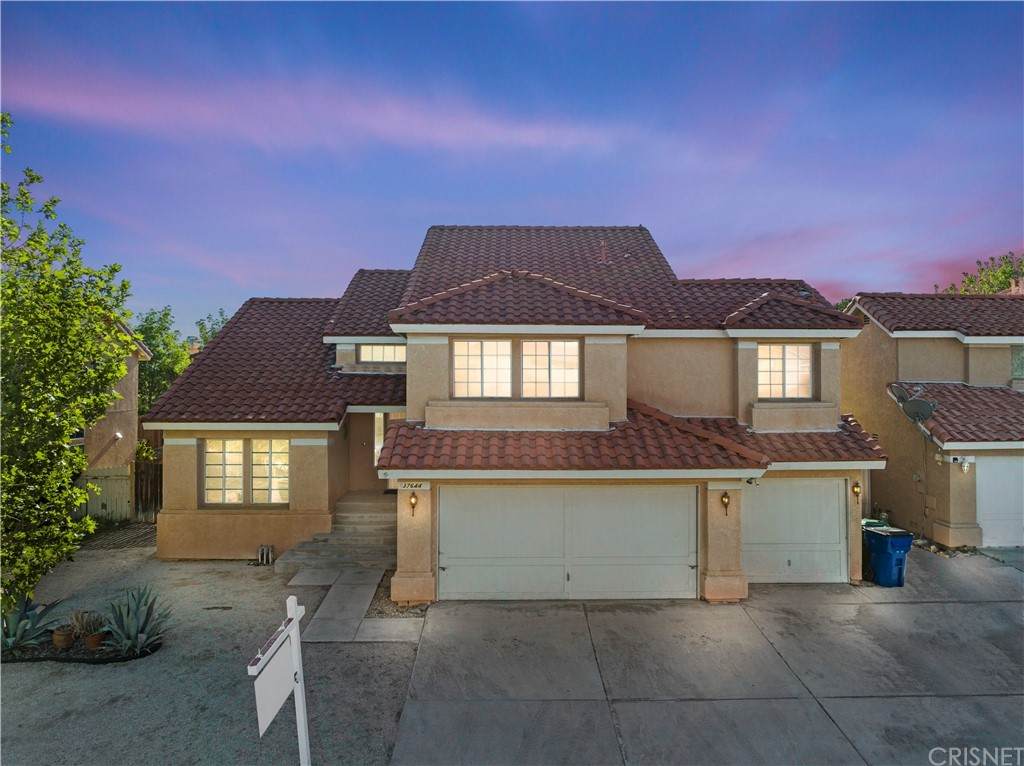37644 Arlington Court - Photo 1