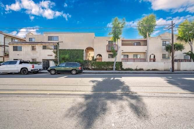 1100 4th Street - Photo 1