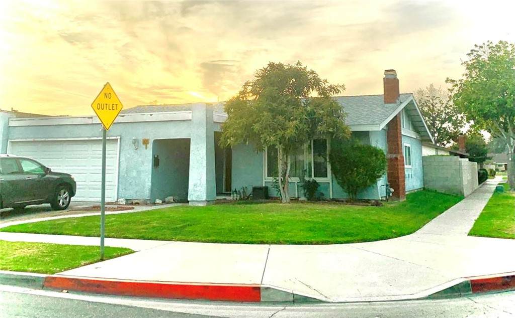 101 Beth Circle - Photo 1