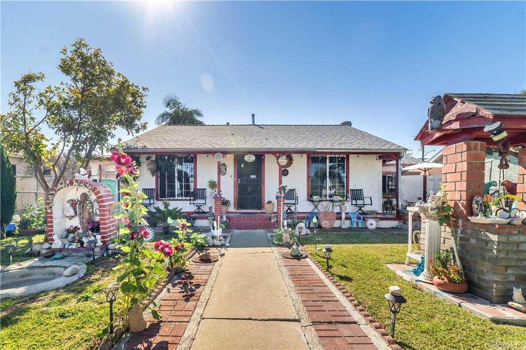 1808 Alondra Boulevard - Photo 1
