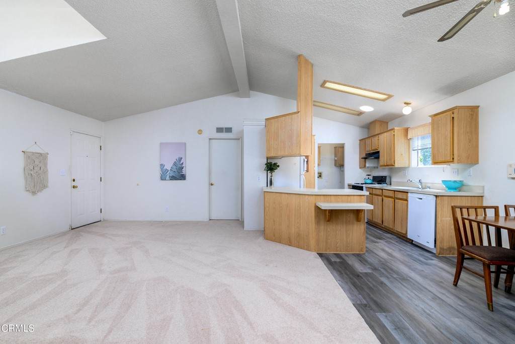 48 Irena Avenue - Photo 1