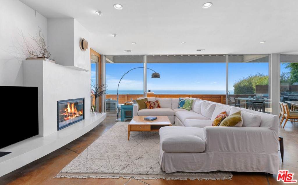 27400 Pacific Coast Highway - Photo 1