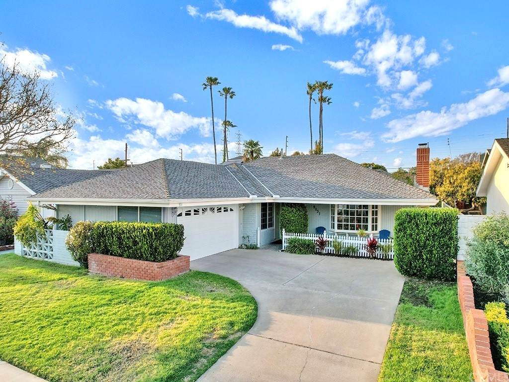 9031 Bobbie Circle - Photo 1