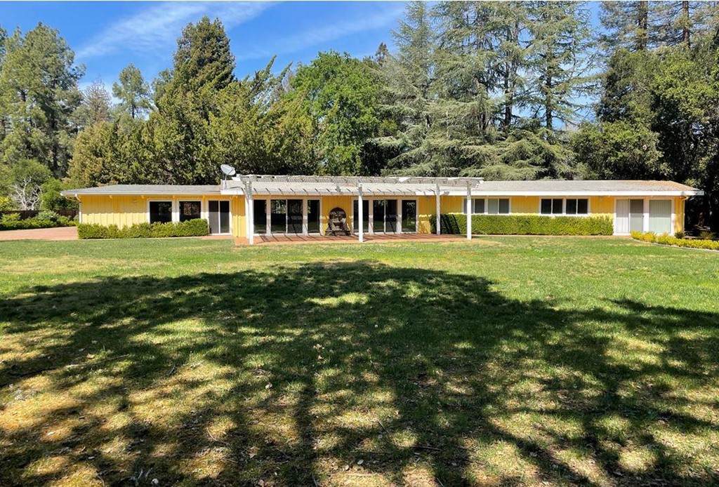 64 Fairview Avenue - Photo 1