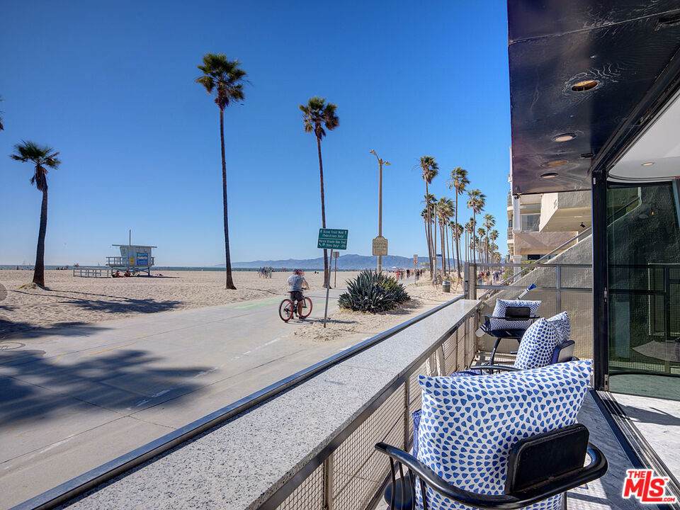 3007 Ocean Front Walk - Photo 1