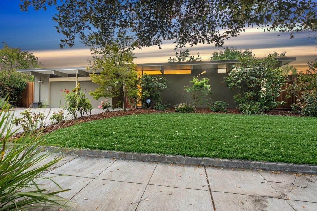 1207 Mcintosh Avenue - Photo 1