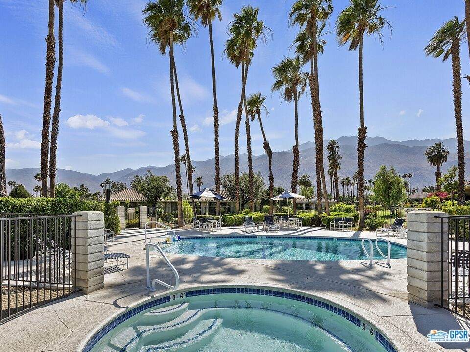 675 Vallarta Circle - Photo 1