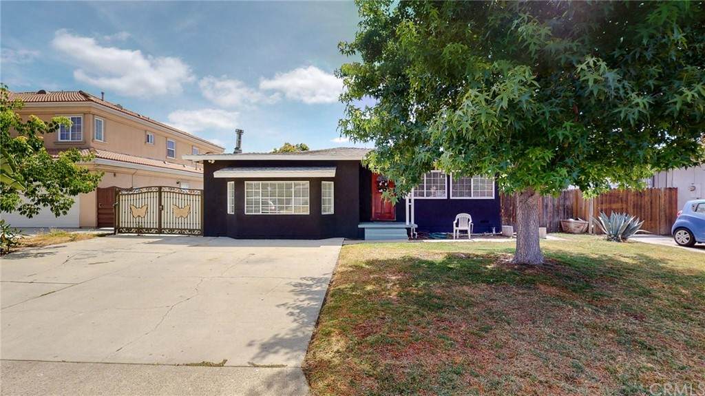 12322 Elmwood Street - Photo 1