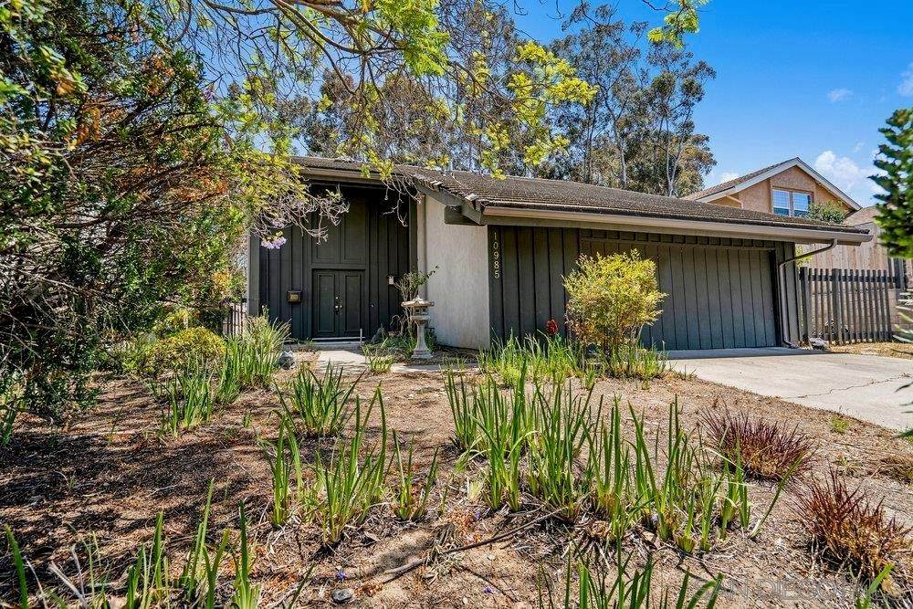 10985 Ironwood Rd - Photo 1